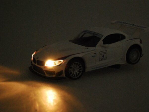 Sportowe auto sterowane BMW Z4 pilot 1:24 RC0347 - obrazek 4