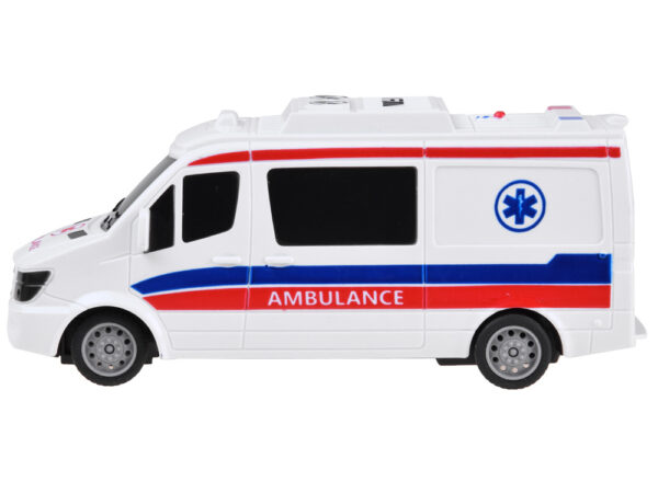 Auto Sterowane Karetka Ambulans na pilot RC0607 - obrazek 4