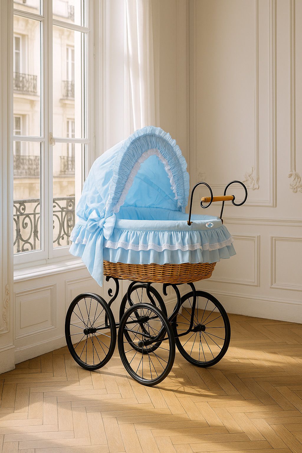 Wiklinowy kosz Mojżesza Retro ze składaną budką Victoria - naturalny + niebieska pościel z koronką - obrazek 4