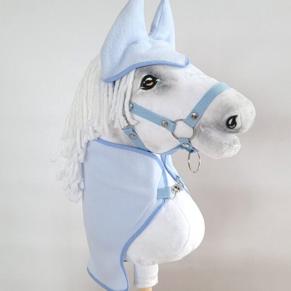 Zestaw dla Hobby Horse A3: polarowa derka + nauszniki – jasny niebieski